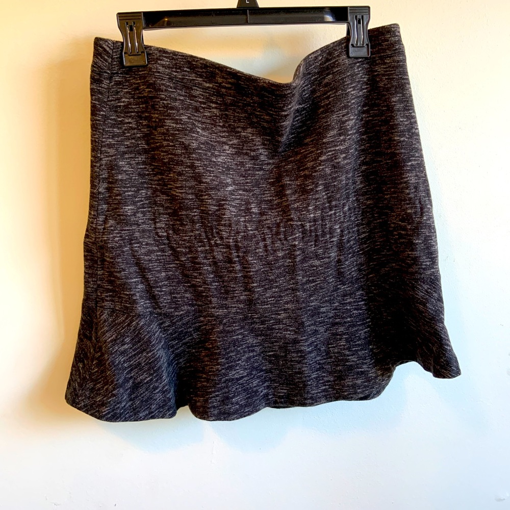 Loft skirt size large